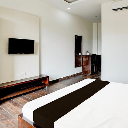 Collection O The God'S Palace Resort Meerut Exterior foto