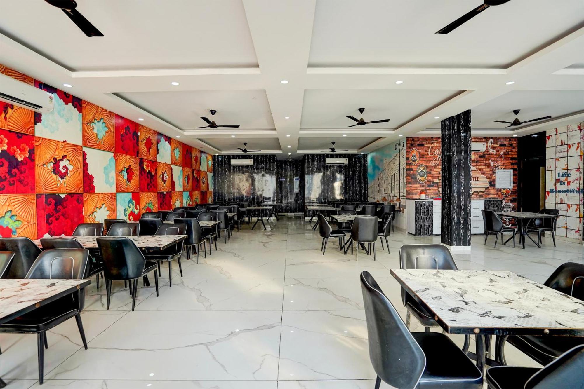 Collection O The God'S Palace Resort Meerut Exterior foto